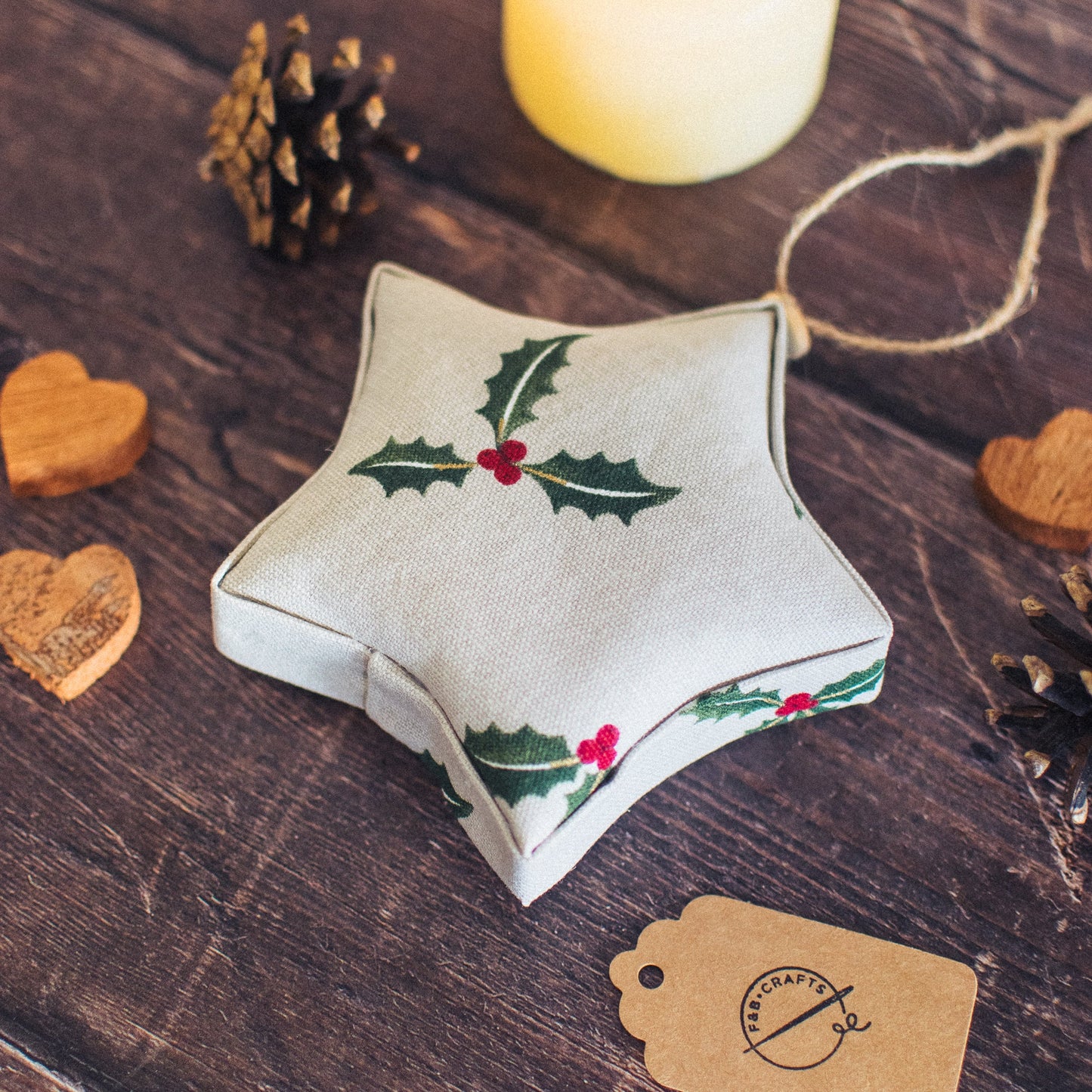 Holly & Berry Padded Fabric Hanging Star - Sophie Allport - F&B Crafts - F&B Crafts