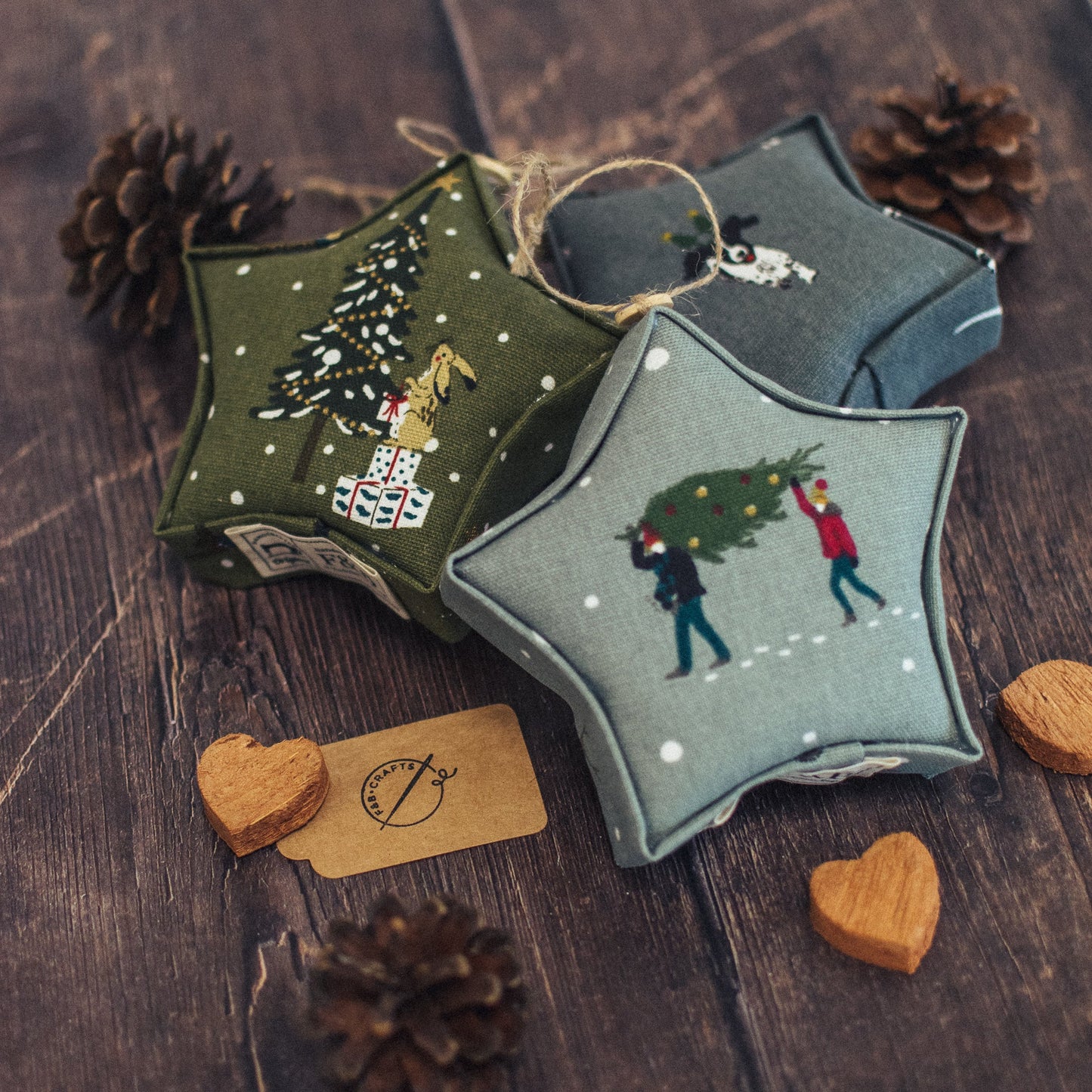 Home for Christmas Padded Fabric Hanging Star - Sophie Allport - F&B Crafts - F&B Crafts