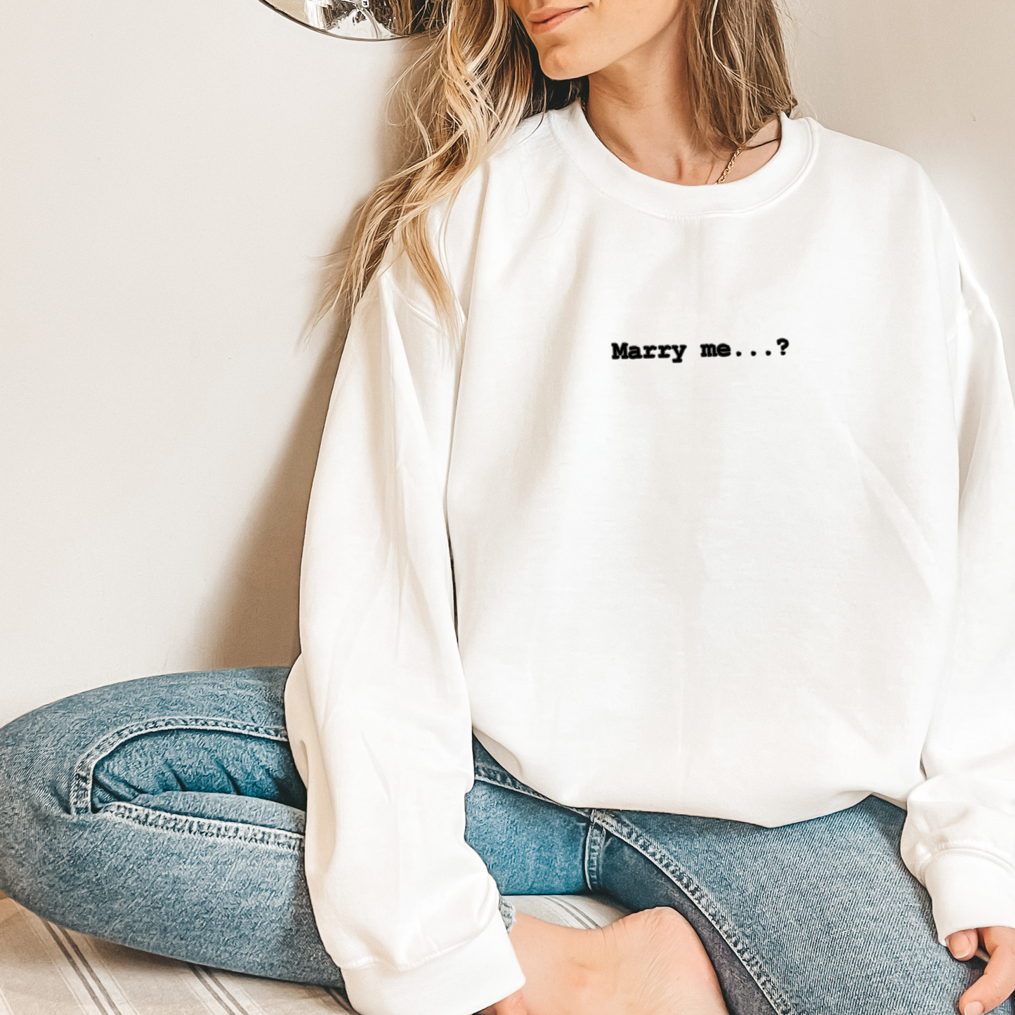 F&B Crafts White Embroidered "Marry me...?" Sweatshirt by F&B Crafts