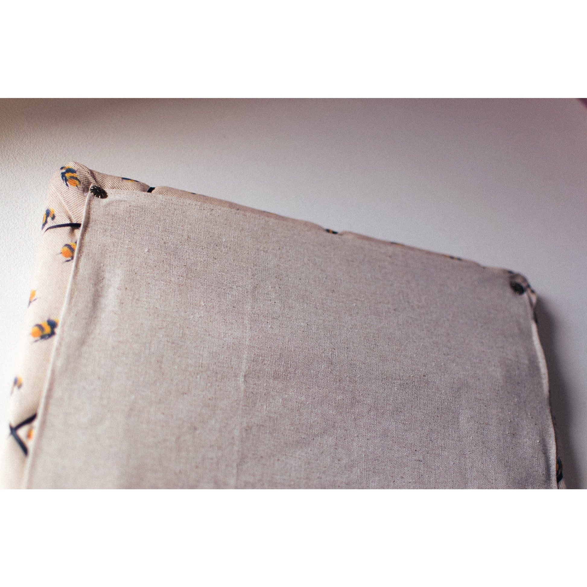 Bee Print Notice Board - F&B Crafts - F&B Handmade