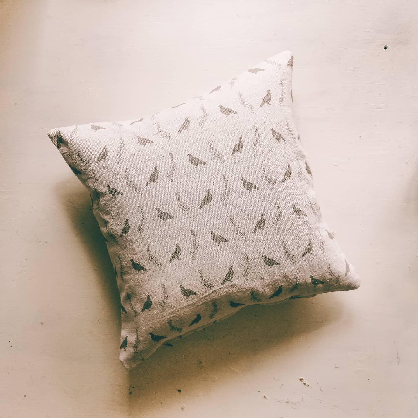 Grouse & Heather Linen Background Cushion - F&B Crafts - F&B Designs