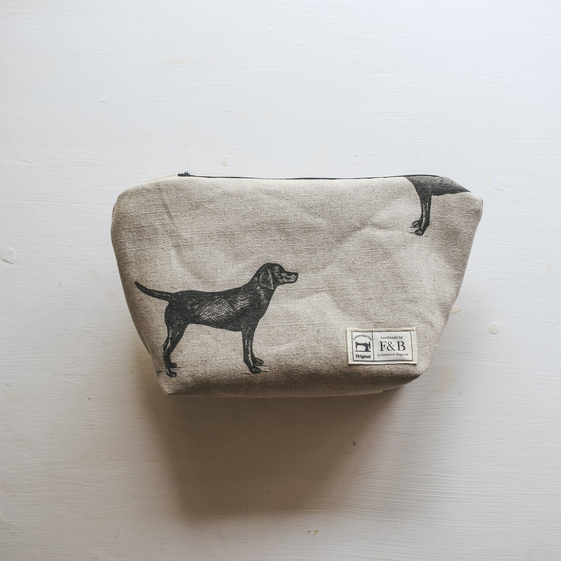 Labrador  Print Washbag - Handmade in Yorkshire by F&B - Make Up Bag Perfect for Dog Lovers