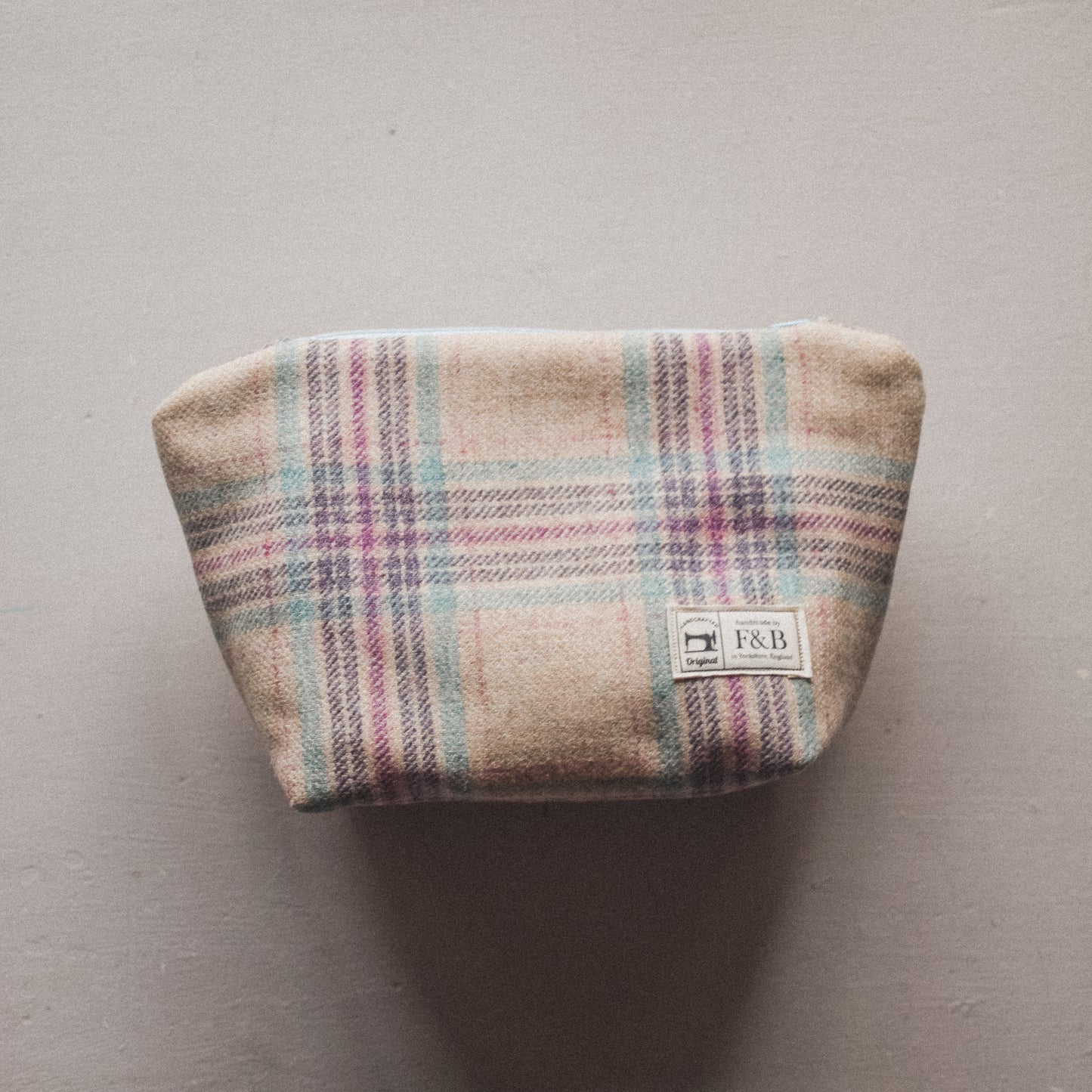 Cream Light Blue, Light Pink and Purple Tweed linnet wash bag by F&B - Country Accessories