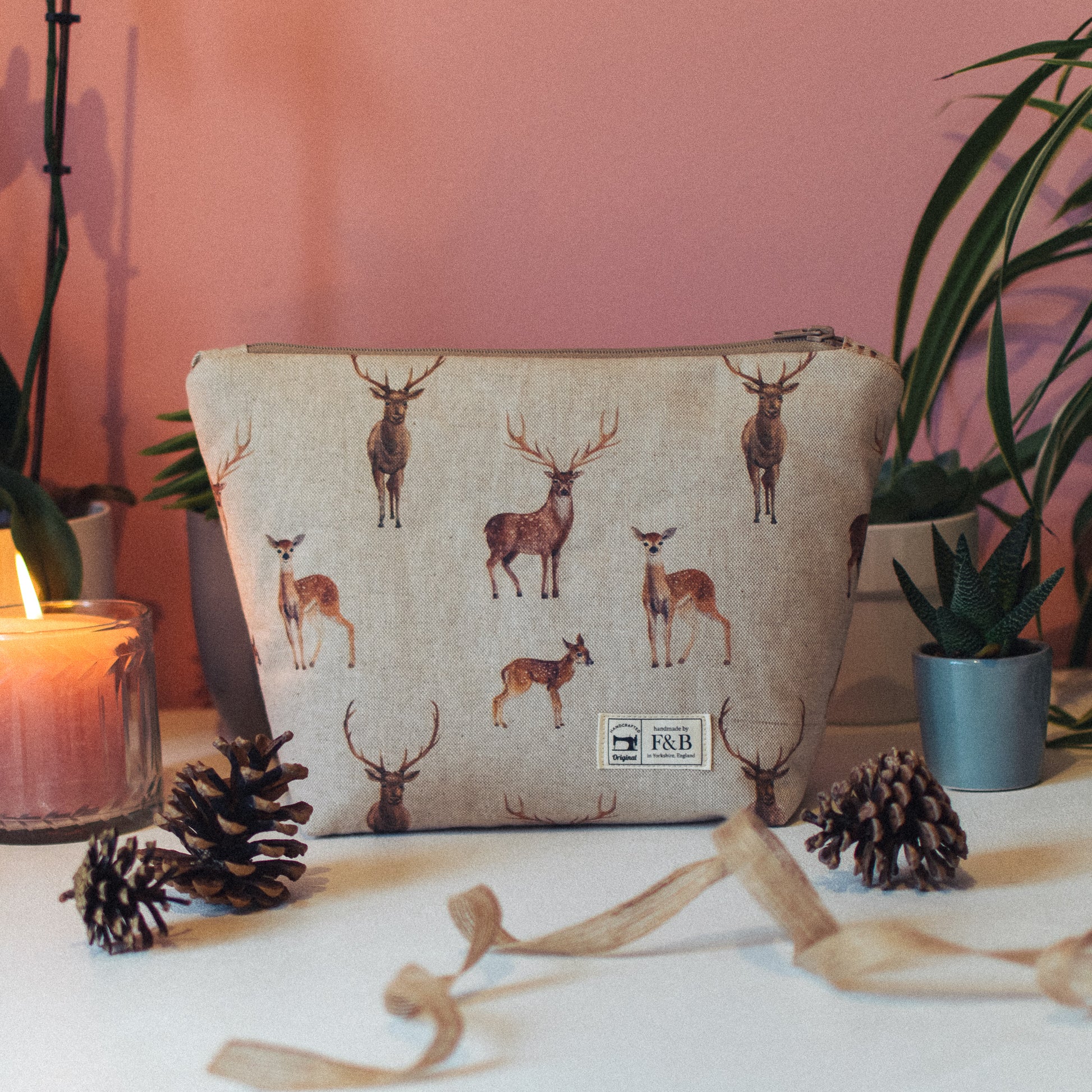 F&B Crafts Deer Print Washbag featuring watercolour style deer illustrations on a linen background fabric