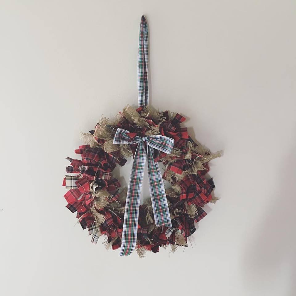 Make you own rag wreath kit - perfect christmas gifts, or make one for your own christmas!